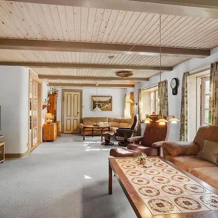 Apartment 2 Bedroom Awesome In Vejstrup