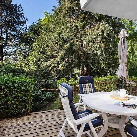 Apartment 2 Bedroom Awesome In *